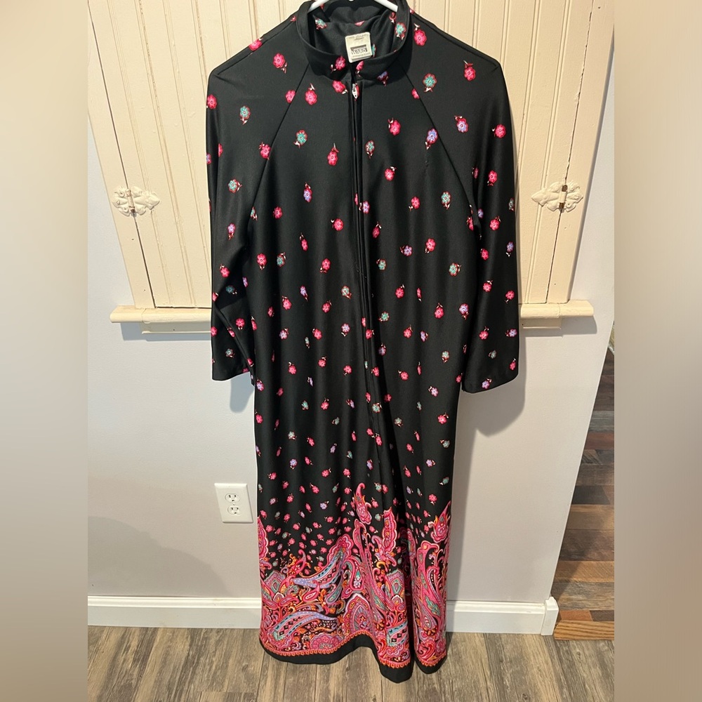 Vintage Montgomery Ward Loungewear Robe or coverup M/L